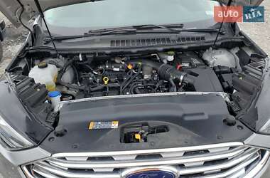 Внедорожник / Кроссовер Ford Edge 2020 в 