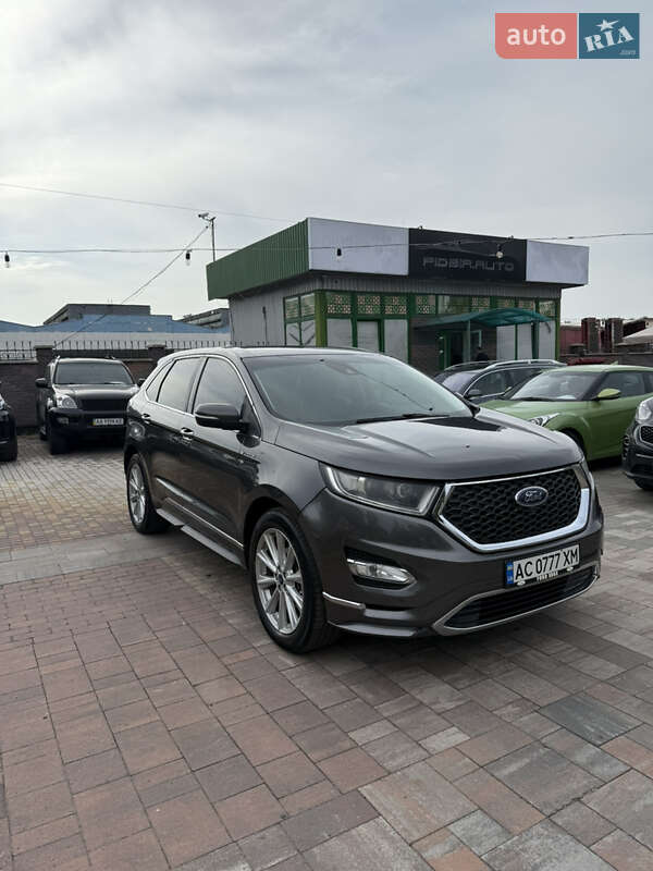 Внедорожник / Кроссовер Ford Edge 2016 в 