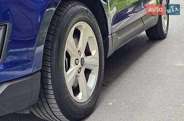 Внедорожник / Кроссовер Ford Edge 2015 в 