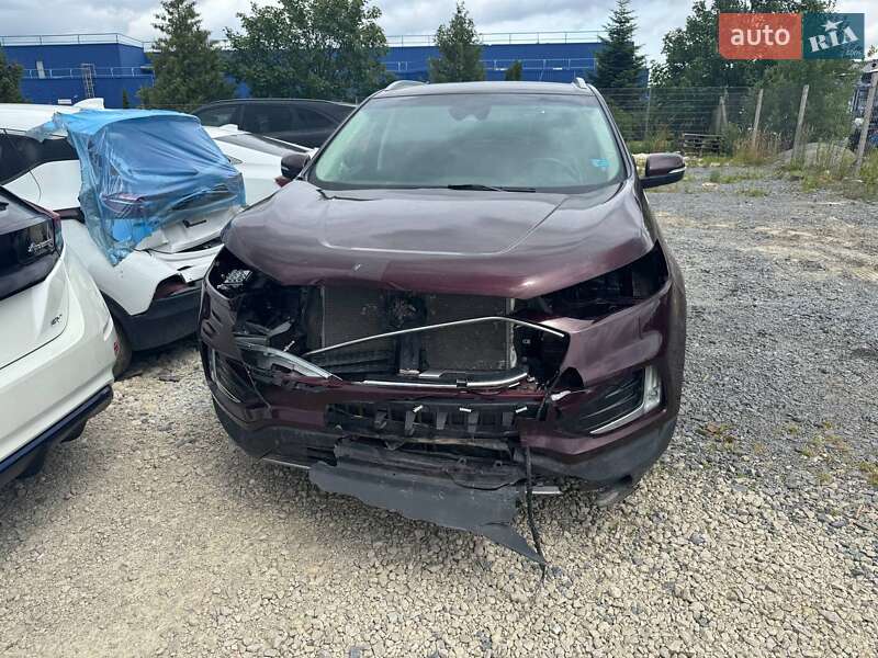 Внедорожник / Кроссовер Ford Edge 2020 в 