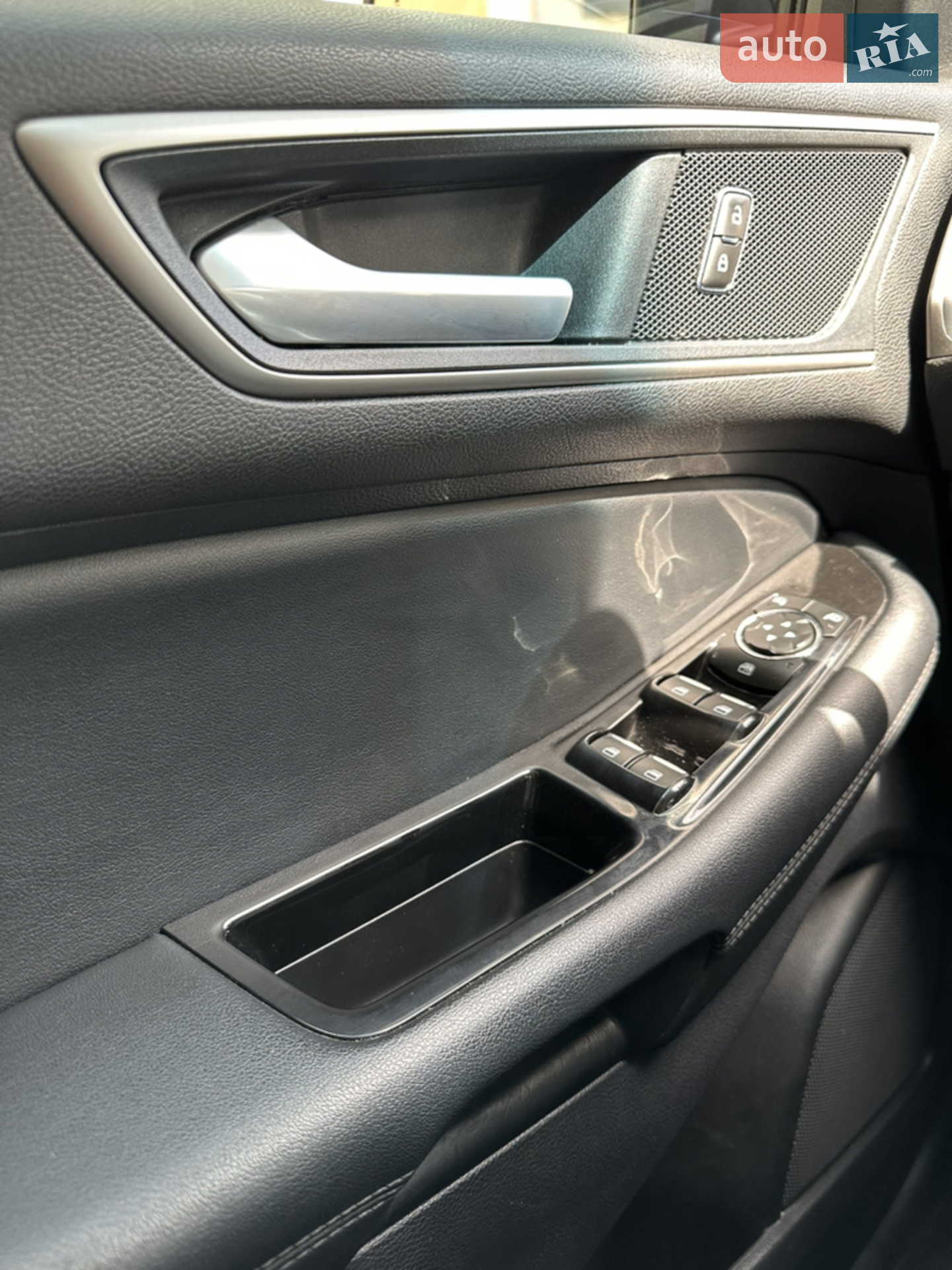 2019 Ford Edge - мініатюра 16