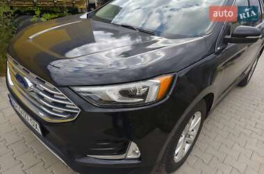Внедорожник / Кроссовер Ford Edge 2018 в 