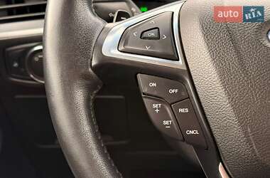 Внедорожник / Кроссовер Ford Edge 2017 в 