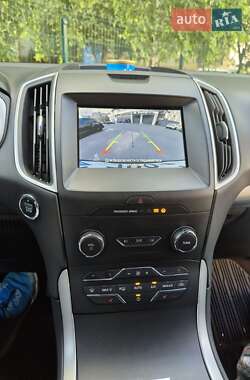 Внедорожник / Кроссовер Ford Edge 2020 в 