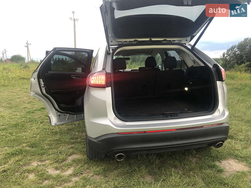 Внедорожник / Кроссовер Ford Edge 2015 в Луцке