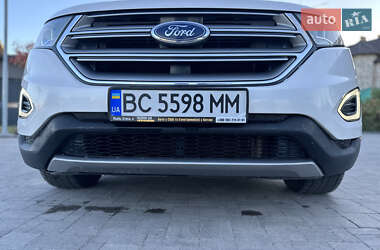 Внедорожник / Кроссовер Ford Edge 2016 в 