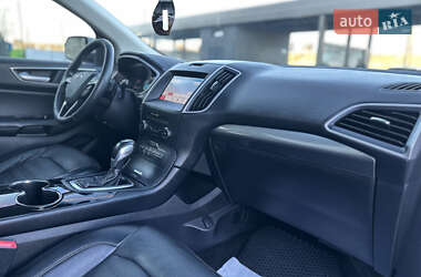 Внедорожник / Кроссовер Ford Edge 2016 в 