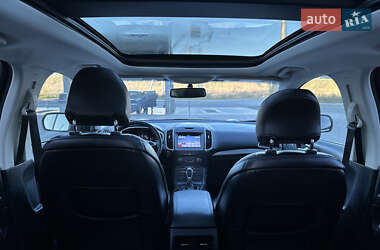 Внедорожник / Кроссовер Ford Edge 2016 в 