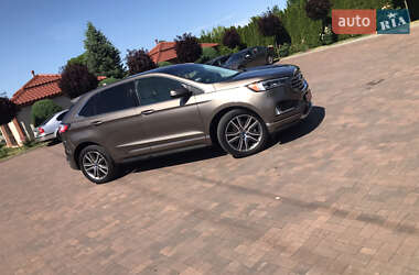 Внедорожник / Кроссовер Ford Edge 2019 в 