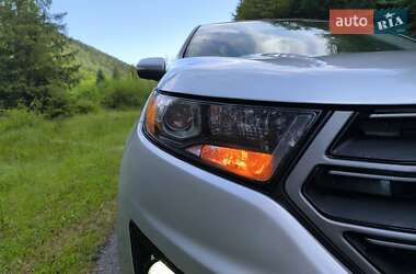 Внедорожник / Кроссовер Ford Edge 2015 в 