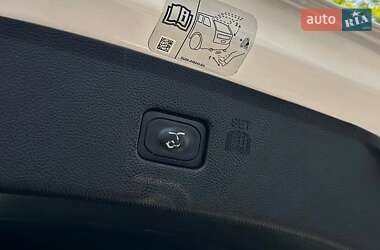 Внедорожник / Кроссовер Ford Edge 2018 в 