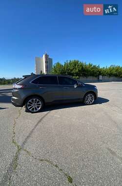 Внедорожник / Кроссовер Ford Edge 2015 в 