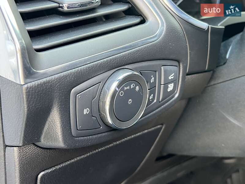 Позашляховик / Кросовер Ford Edge 2020 в Рівному