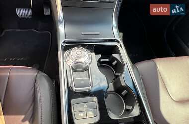 Внедорожник / Кроссовер Ford Edge 2020 в 