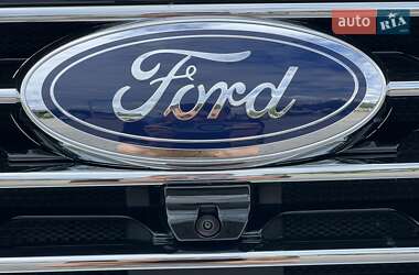 Внедорожник / Кроссовер Ford Edge 2020 в 