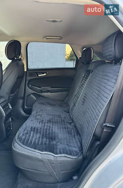 Внедорожник / Кроссовер Ford Edge 2016 в 