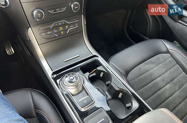 Внедорожник / Кроссовер Ford Edge 2020 в 