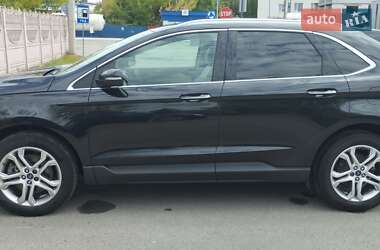 Внедорожник / Кроссовер Ford Edge 2015 в 
