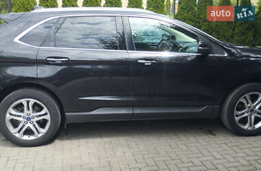 Внедорожник / Кроссовер Ford Edge 2015 в 