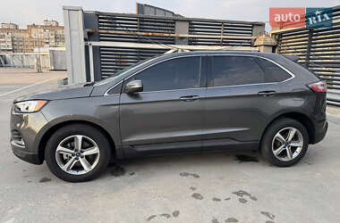 Внедорожник / Кроссовер Ford Edge 2019 в 