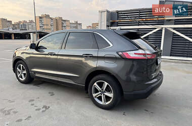 Внедорожник / Кроссовер Ford Edge 2019 в 