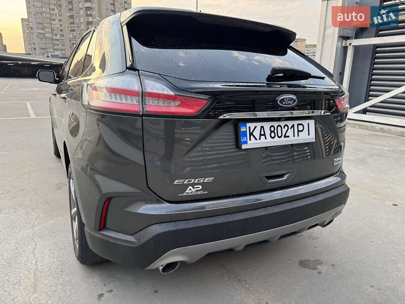 Позашляховик / Кросовер Ford Edge 2019 в Києві
