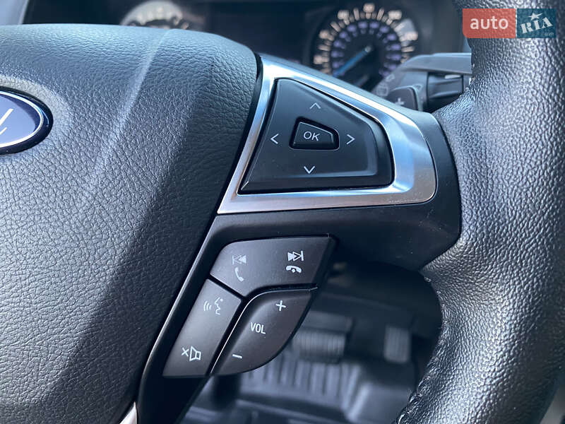 Позашляховик / Кросовер Ford Edge 2016 в Дубні