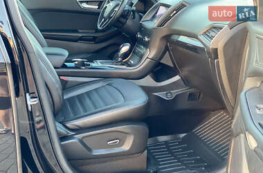 Внедорожник / Кроссовер Ford Edge 2016 в 
