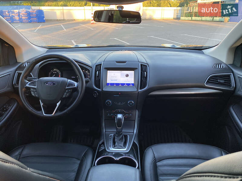 Позашляховик / Кросовер Ford Edge 2016 в Дубні