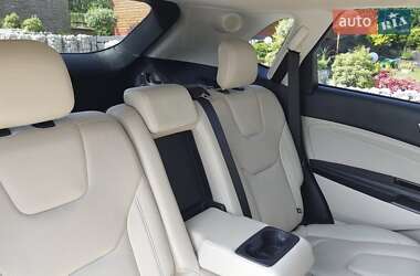 Позашляховик / Кросовер Ford Edge 2017 в 