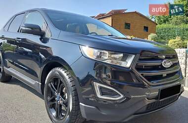 Позашляховик / Кросовер Ford Edge 2017 в 