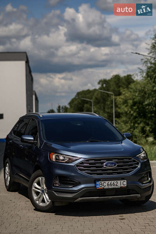 Внедорожник / Кроссовер Ford Edge 2018 в Новояворовске