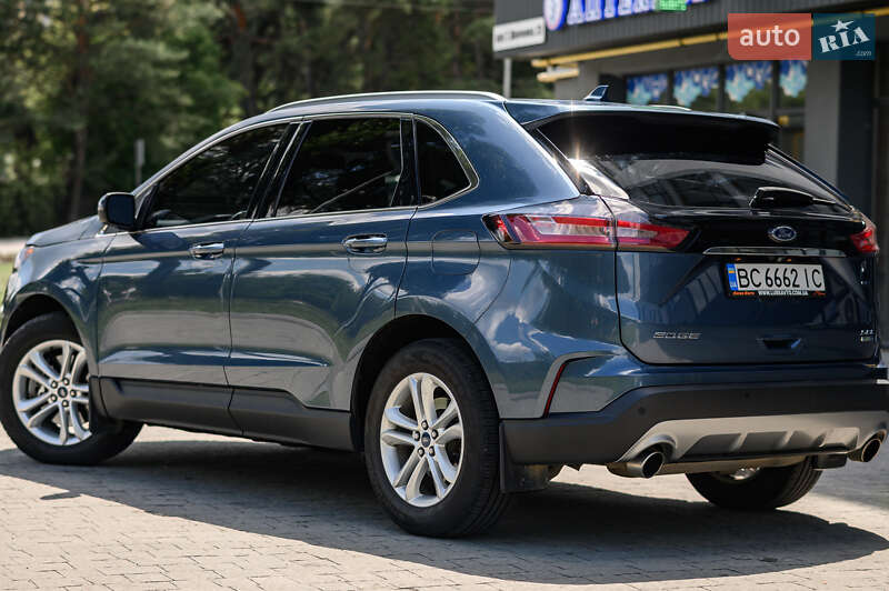 Внедорожник / Кроссовер Ford Edge 2018 в Новояворовске
