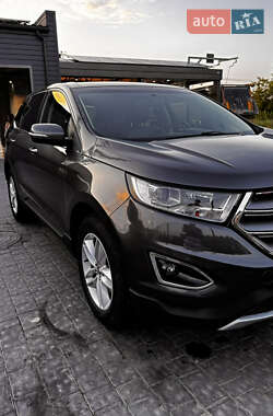 Внедорожник / Кроссовер Ford Edge 2017 в 
