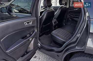 Внедорожник / Кроссовер Ford Edge 2017 в 