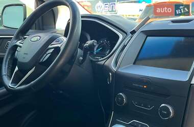 Позашляховик / Кросовер Ford Edge 2017 в 