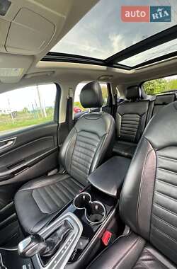 Позашляховик / Кросовер Ford Edge 2015 в 