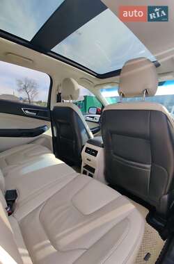 Внедорожник / Кроссовер Ford Edge 2016 в 
