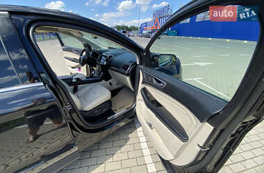 Внедорожник / Кроссовер Ford Edge 2015 в 