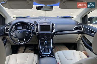 Внедорожник / Кроссовер Ford Edge 2015 в 