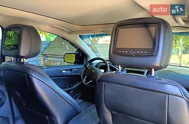 Внедорожник / Кроссовер Ford Edge 2016 в 