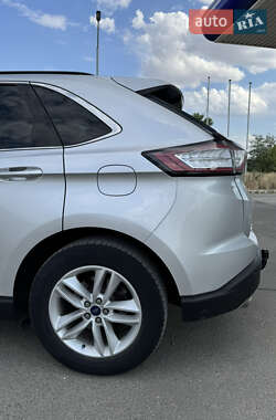 Внедорожник / Кроссовер Ford Edge 2017 в 