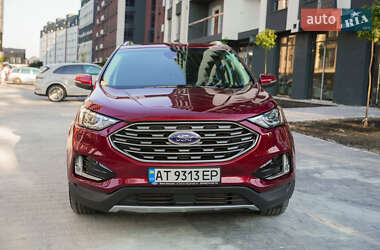 Позашляховик / Кросовер Ford Edge 2019 в 