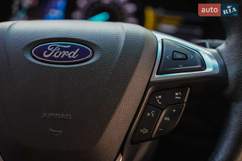 Внедорожник / Кроссовер Ford Edge 2019 в Ивано-Франковске