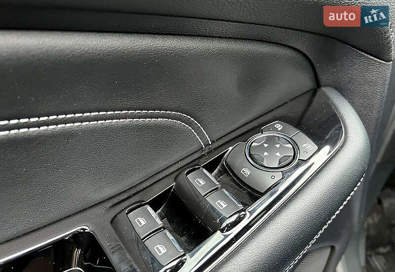 Позашляховик / Кросовер Ford Edge 2020 в Києві