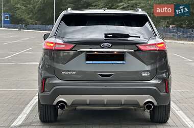 Внедорожник / Кроссовер Ford Edge 2020 в 