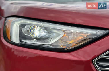 Внедорожник / Кроссовер Ford Edge 2021 в 