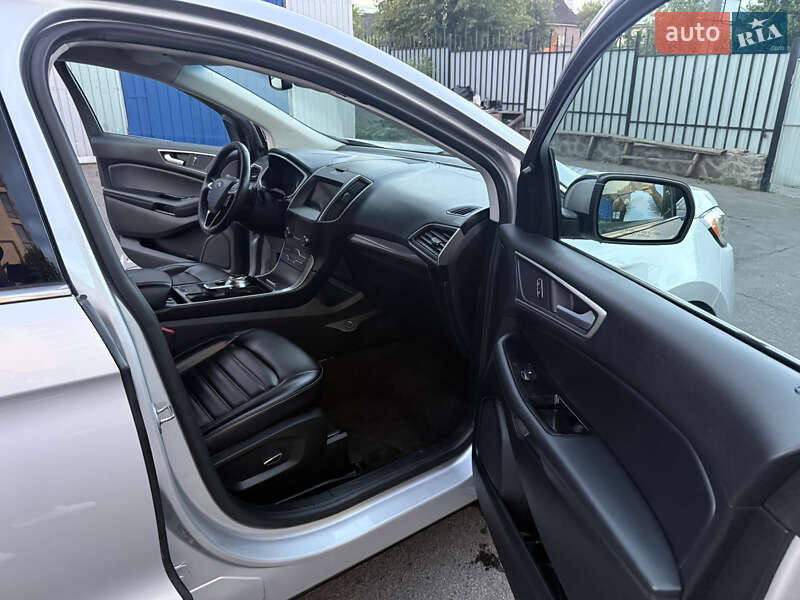 Позашляховик / Кросовер Ford Edge 2019 в Умані