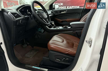 Внедорожник / Кроссовер Ford Edge 2015 в 
