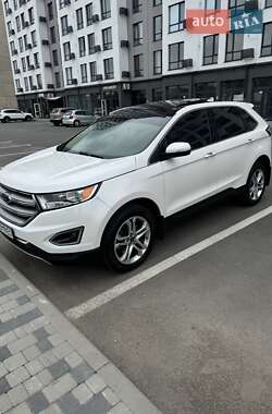 Позашляховик / Кросовер Ford Edge 2018 в 